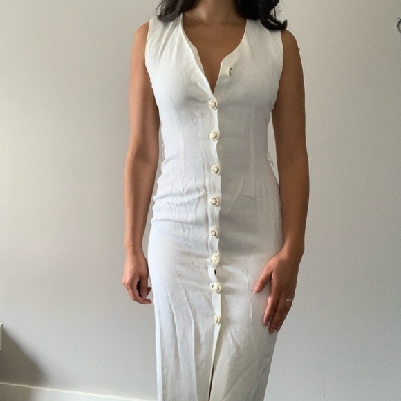 Vintage woman’s long white button  up dress with gold accent buttons sleeveless - Picture 1 of 13